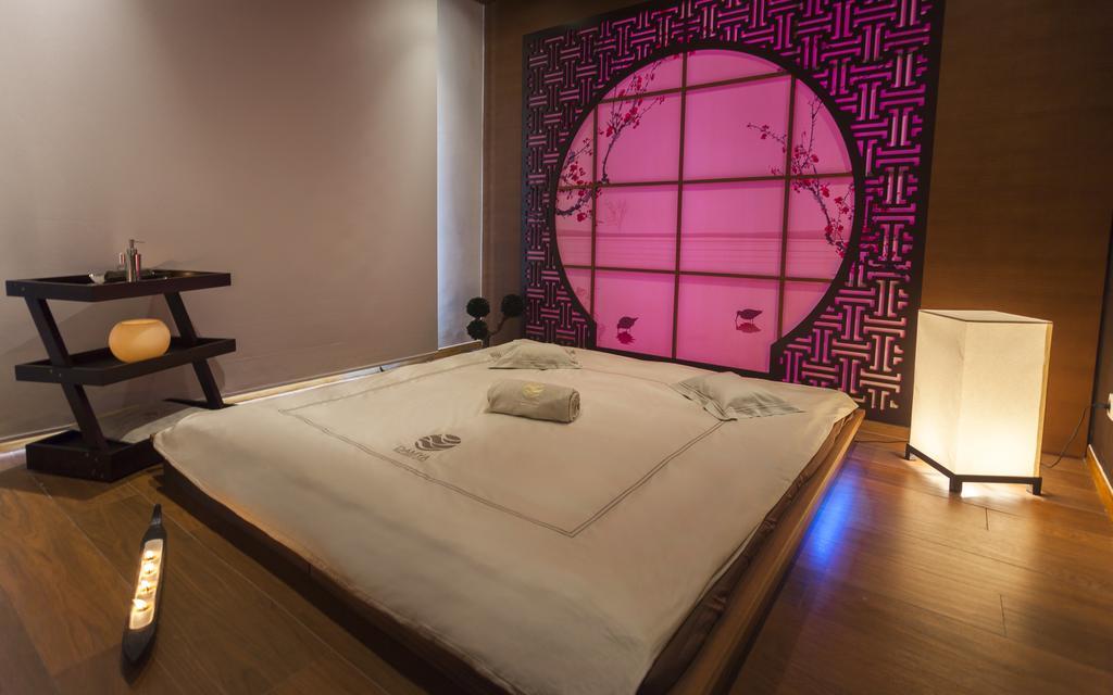La Cigale Tabarka Hotel Luaran gambar A massage room at a spa in Bangkok, Thailand
