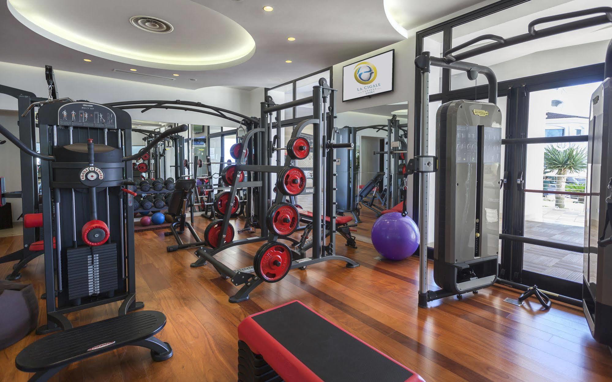 La Cigale Tabarka Hotel Luaran gambar The gym at the hotel
