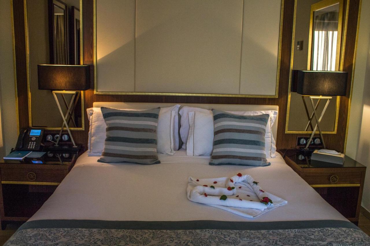 La Cigale Tabarka Hotel Luaran gambar A bed
